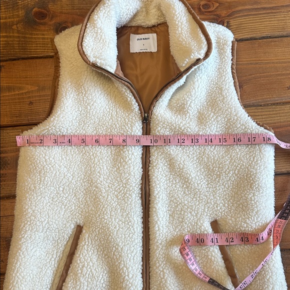 Old Navy Vest - Picture 8 of 8
